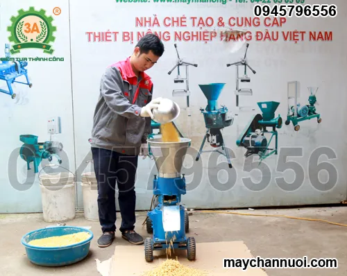 Máy ép cám viên hỗ trợ chế biến thức ăn